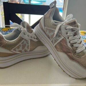 Sara Lopez 6.5 Italy bling, White and Gold Platform Sneakers with Chunky Sole